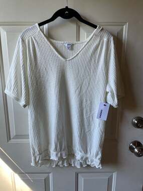 Misses Sonoma Waffle Top woth elastic Arms and Ruffled Waist 050 Polar BGE SZ
 M